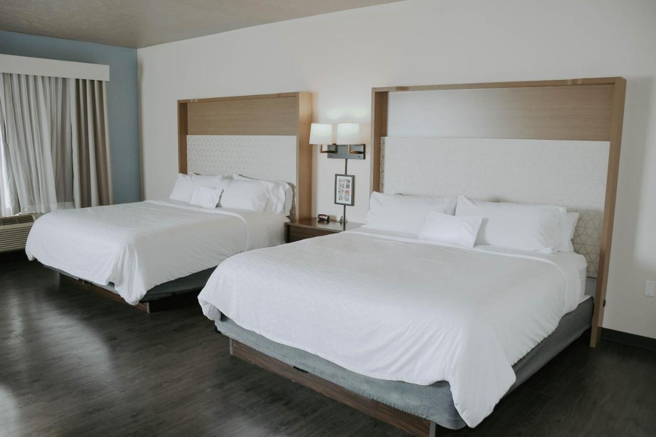 Holiday Inn Omaha Downtown - Waterpark By Ihg Buitenkant foto