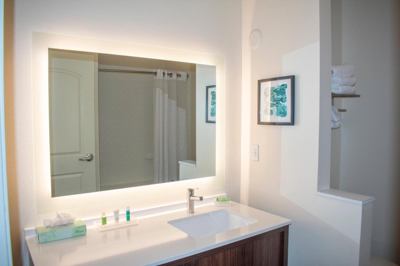Holiday Inn Omaha Downtown - Waterpark By Ihg Buitenkant foto