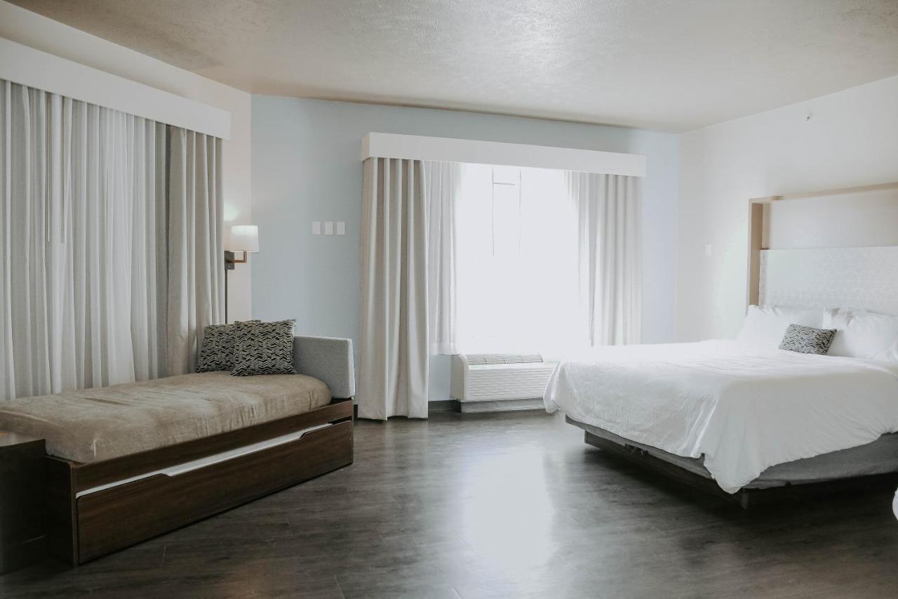 Holiday Inn Omaha Downtown - Waterpark By Ihg Buitenkant foto
